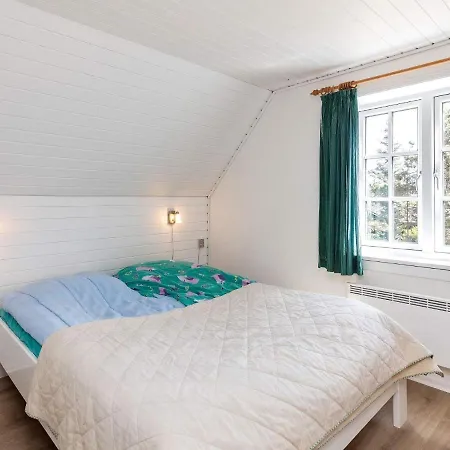 Дом отдыха Three-bedroom Holiday In 73 Блаванн
