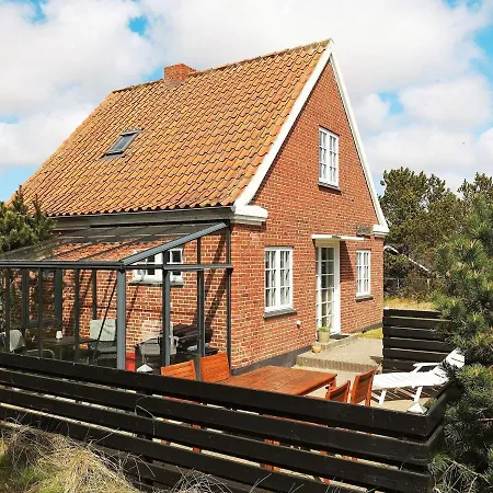 Дом отдыха Three-bedroom Holiday In 73 Блаванн