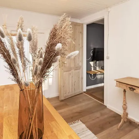 Three-bedroom Holiday In 73 Блаванн